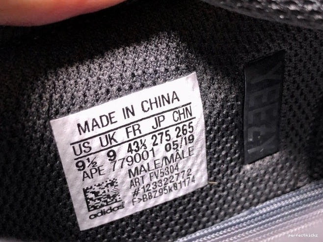 Black FV5304 Boost Adidas 700 Yeezy Utility 0823